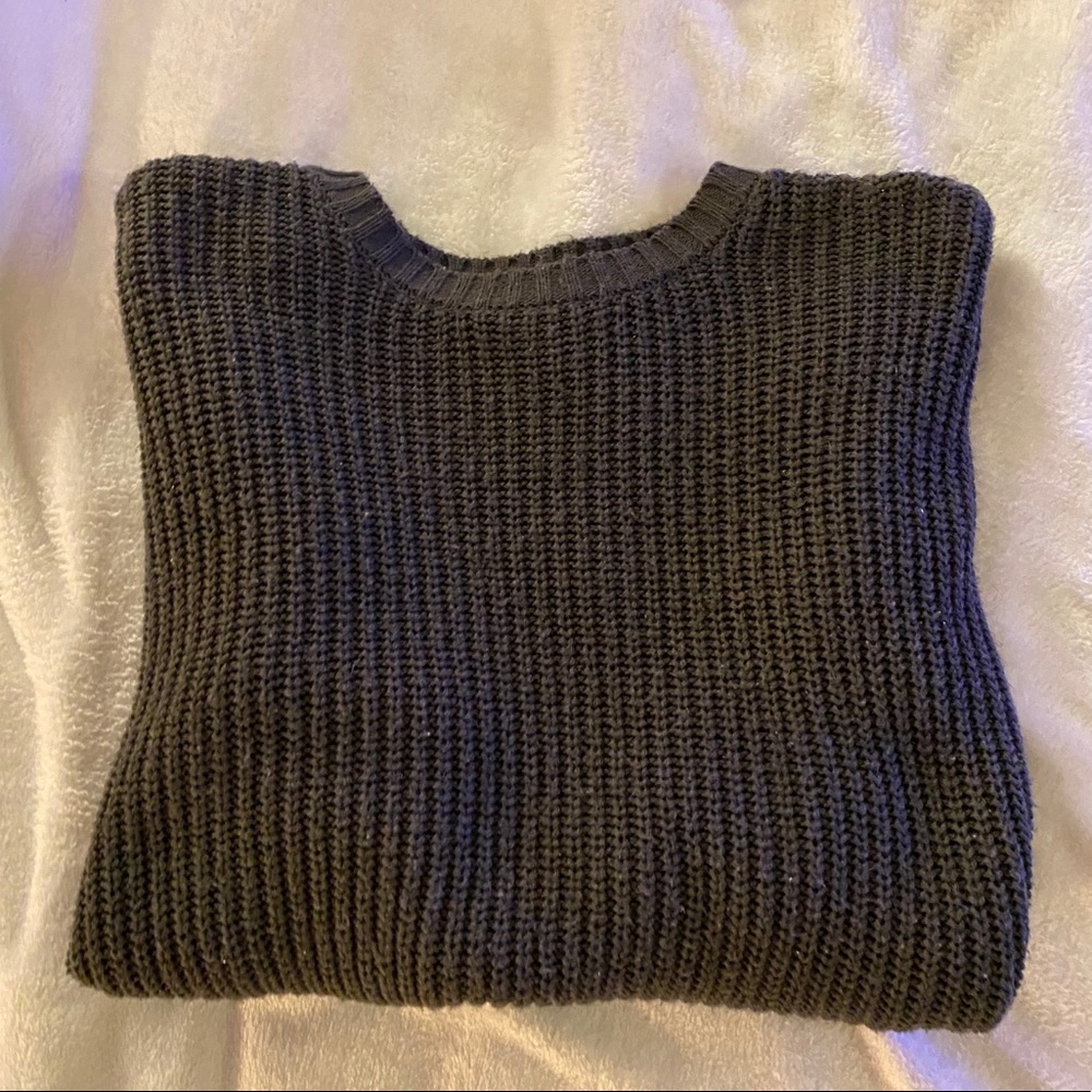 cropped sweater - Picture 3 of 3